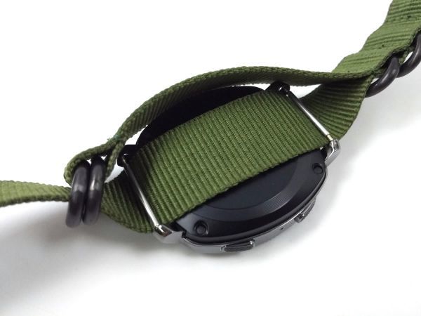 ナイロン製ミリタリーストラップ 腕時計布ベルト natoタイプ アーミーグリーンXブラック 20mmの画像4