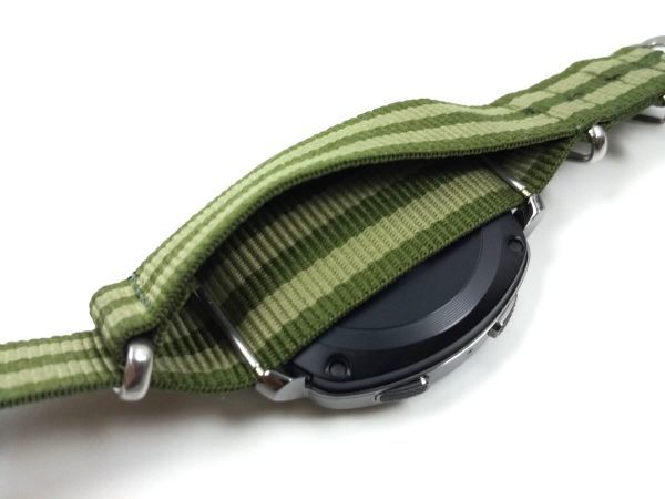 ナイロン製ミリタリーストラップ 布ベルト natoタイプ 腕時計 アーミーグリーン ストライプ 20mmの画像4
