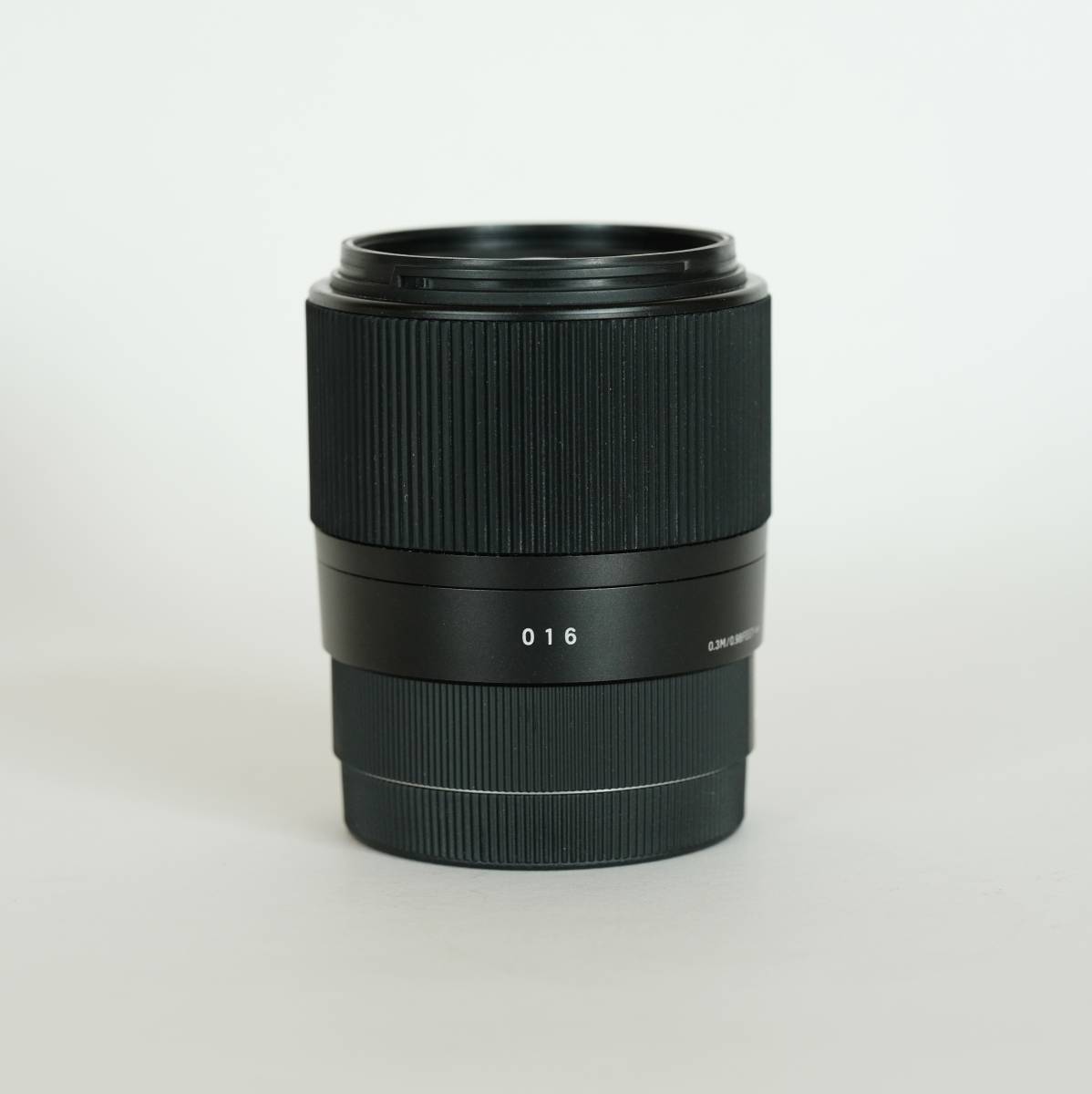 [良品] SIGMA 30mm F1.4 DC DN｜Contemporary [ソニーE用] / 単焦点レンズ / SONY Eマウント / APS-C_画像4