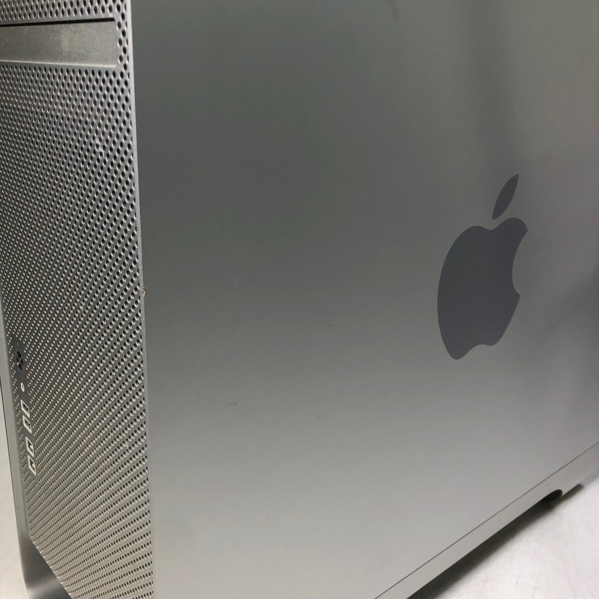 ジャンク Mac Pro (Mid 2010) 4-Core Xeon 2.8GHz/3GB MC560J/A_画像7
