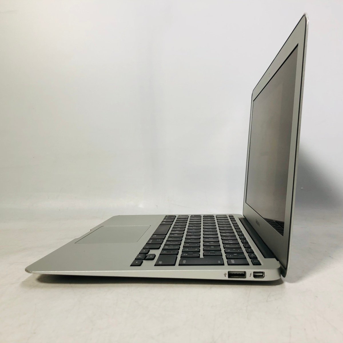 ジャンク MacBook Air 11インチ (Mid 2012) Core i5 1.7GHz/4GB/SSD 128GB MD224J/A_画像6