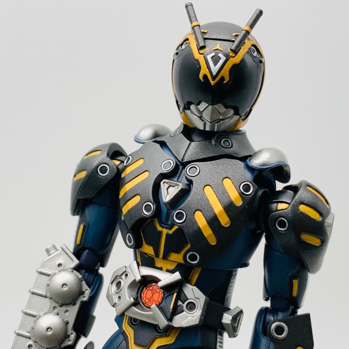 中古品 S.H.Figuarts フィギュアーツ 仮面ライダー龍騎 オルタナティブ・ゼロ_画像1