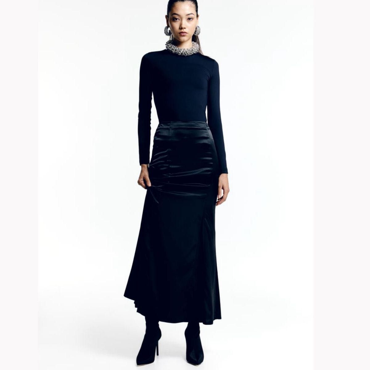 サテンスカート ブラック 黒 H&M ZARA グレイル パーティー ミラ サテンスカート ブラック 黒 H&M ZARA グレイル パーティー ミラ