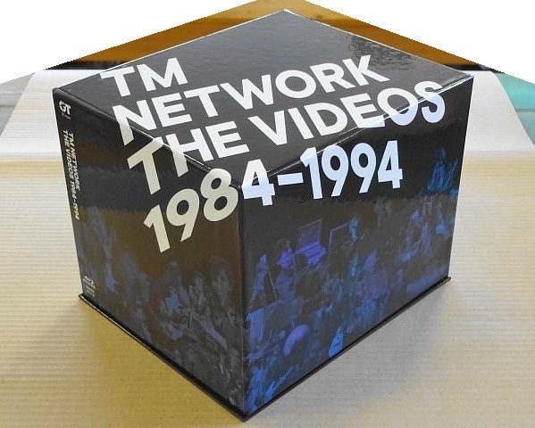 187▽Blu-ray TM NETWORK THE VIDEOS 1984-1994 完全生産限定版 10枚組 帯＋ポストカード付_画像3