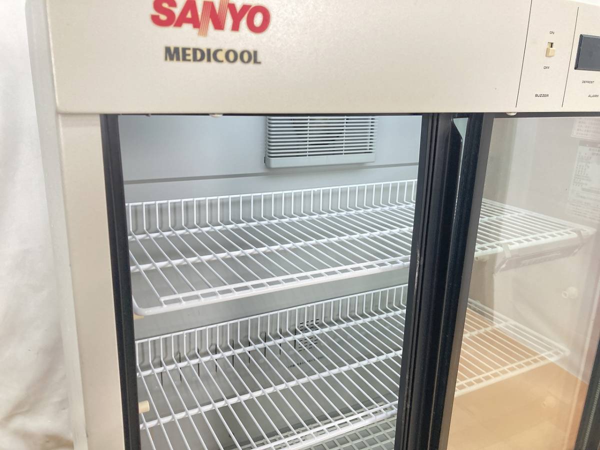 完動品】SANYO(サンヨー) 中型 薬用冷蔵ショーケース MEDICOOL 完動品】SANYO(サンヨー) 中型 薬用冷蔵ショーケース MEDICOOL