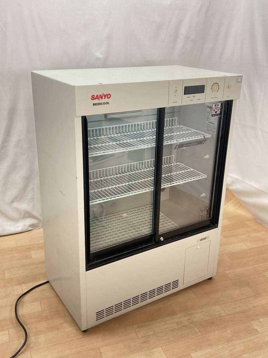 完動品】SANYO(サンヨー) 中型 薬用冷蔵ショーケース MEDICOOL 完動品】SANYO(サンヨー) 中型 薬用冷蔵ショーケース MEDICOOL
