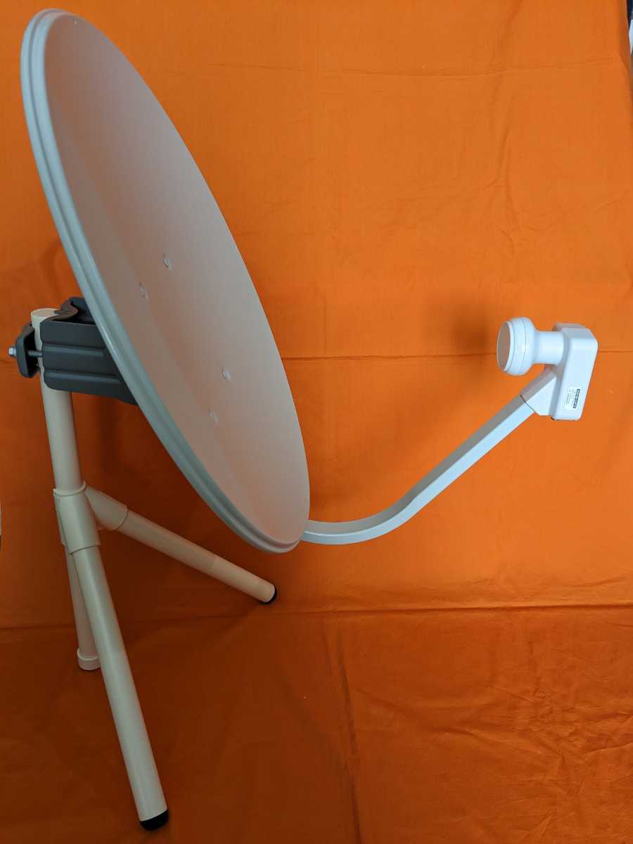 BS antenna . interior stand ( ivory ) slip prevention attaching & coaxial cable 15m set 