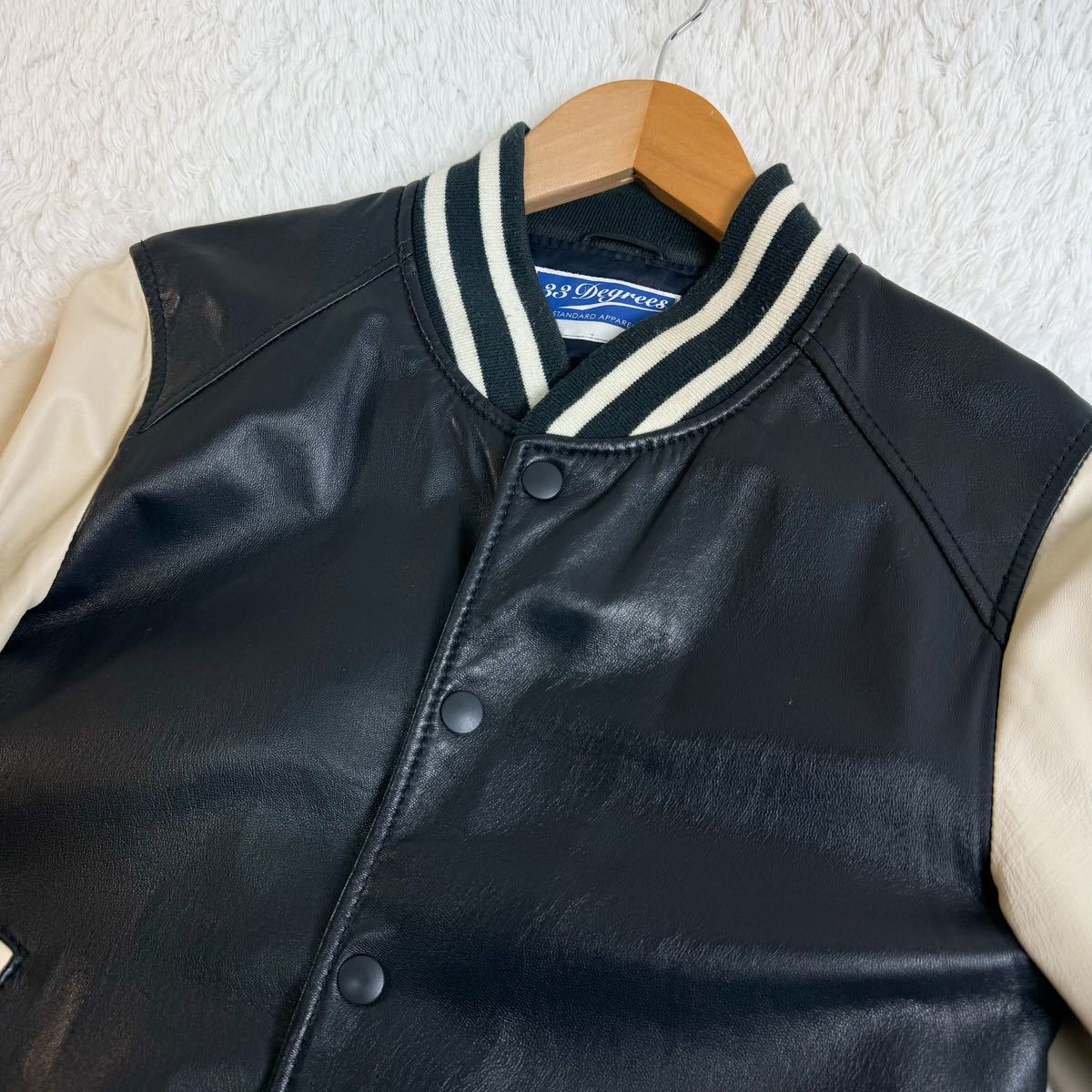 33Degrees ラムレザー スタジャン ネイビー アイボリー Mサイズ 33Degrees ラムレザー スタジャン ネイビー アイボリー Mサイズ