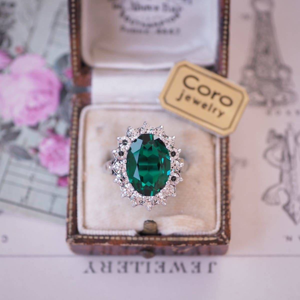＊K9大きなエメラルドグリーンお石のリング＊英国アンティーク ヴィンテージ 金 昭和レトロ ring vintage antique gold emerald (検K18