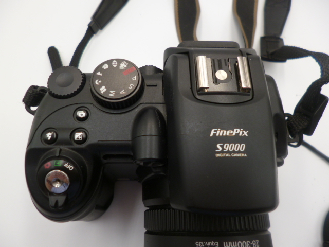 FUJIFILM 富士フィルム FinePix S9000 デジタルカメラ 単三電池駆動 通電確認 激安1円スタート_画像6