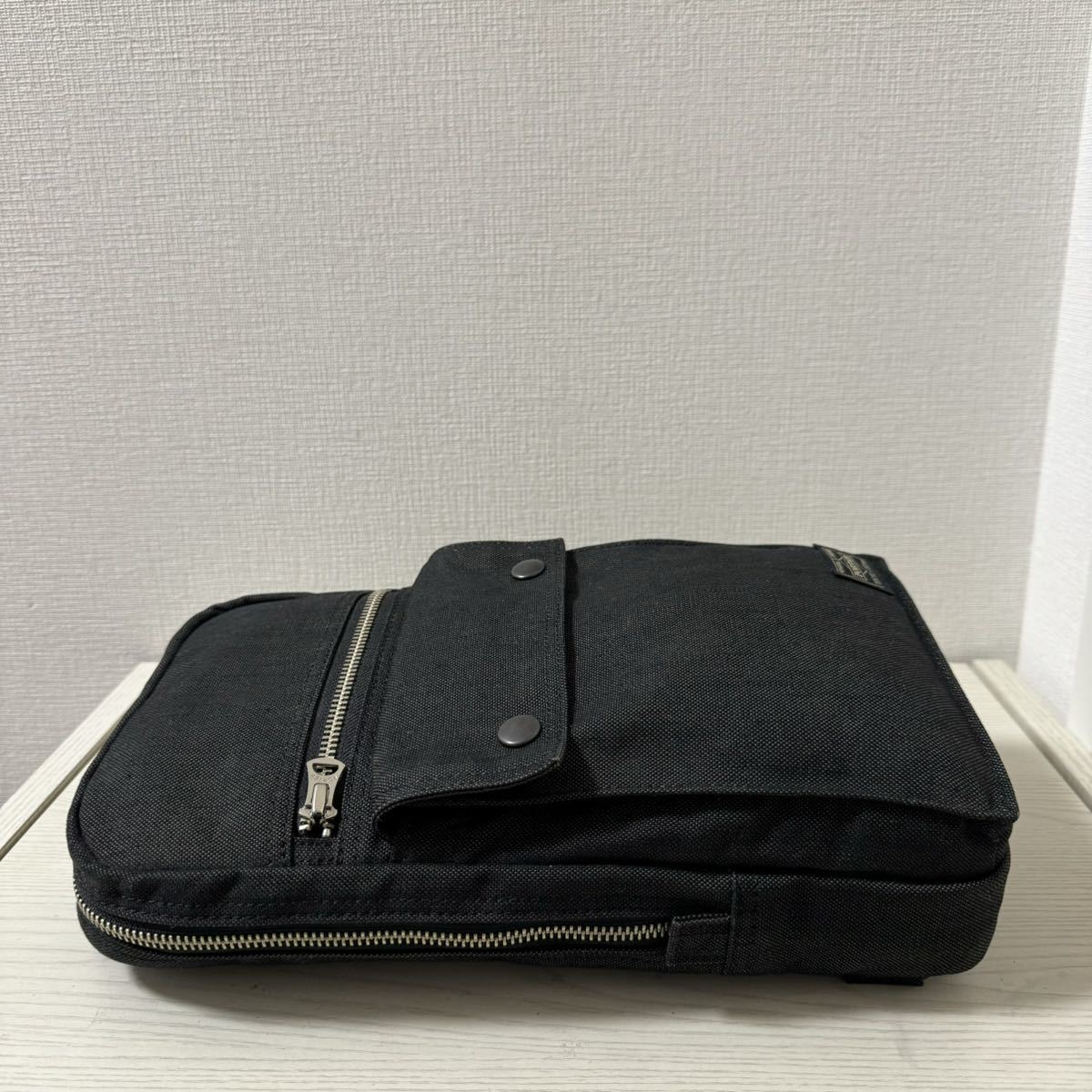 【新品同様】定価33,000円 PORTER ポーター スモーキー SMOKY ボディバッグ 592-07531 ブラック　黒　ワンショルダー　ウエスト_画像5