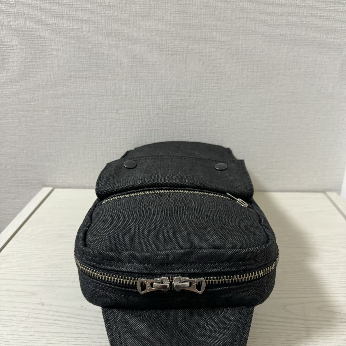 【美品】定価33,000円 PORTER ポーター スモーキー SMOKY ボディバッグ 592-07531 ブラック　黒　ワンショルダー　ウエスト_画像3