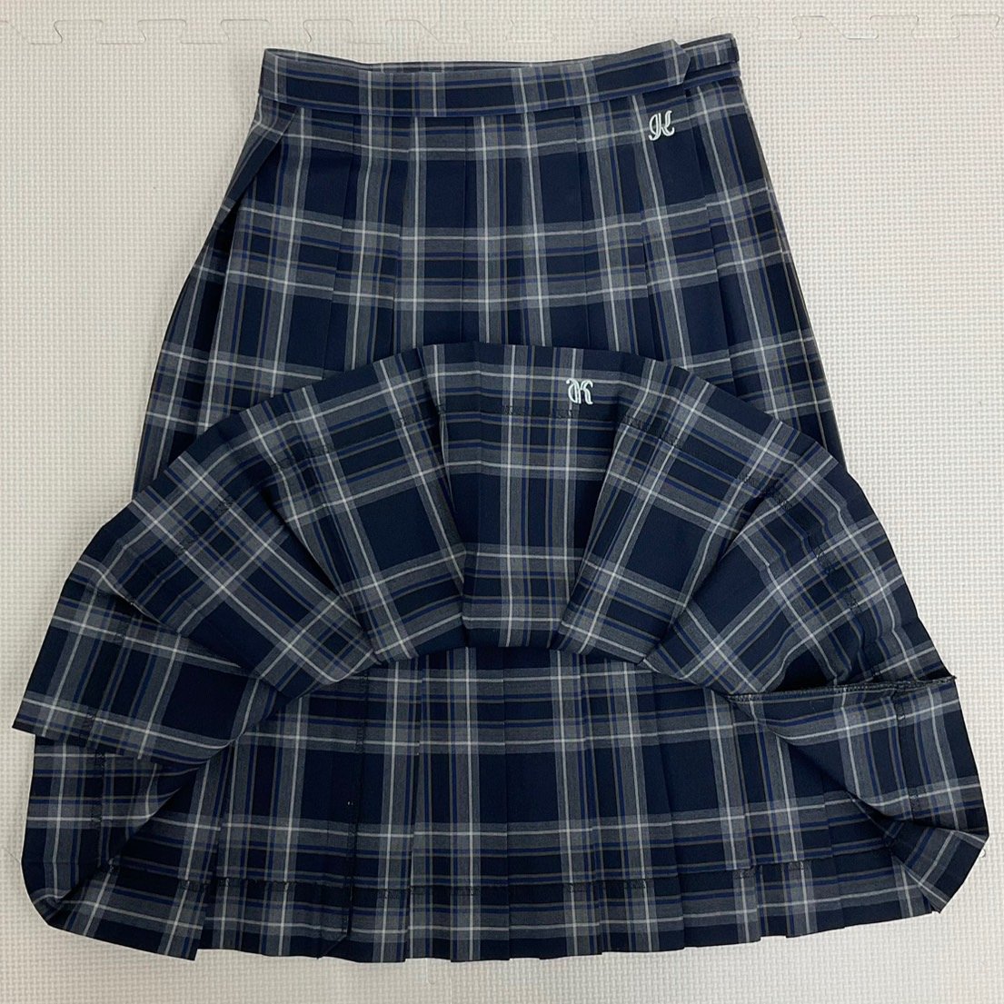 U309/S988 (中古) 大阪府 貝塚高校 女子制服5点 /M/11/W69 U309/S988 (中古) 大阪府 貝塚高校 女子制服5点 /M/11/W69