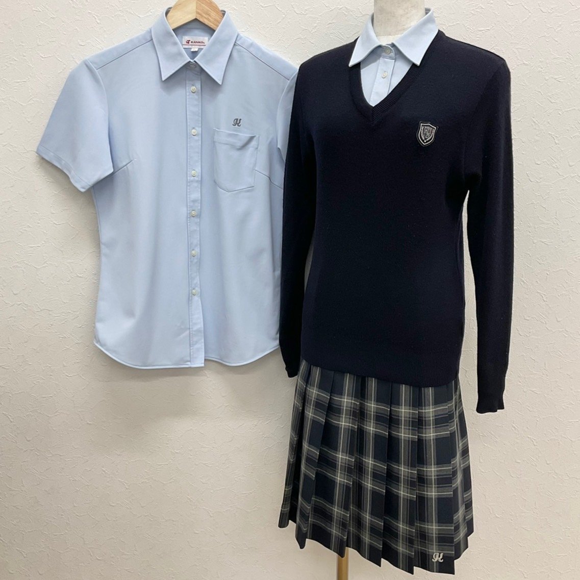U309/S988 (中古) 大阪府 貝塚高校 女子制服5点 /M/11/W69 U309/S988 (中古) 大阪府 貝塚高校 女子制服5点 /M/11/W69