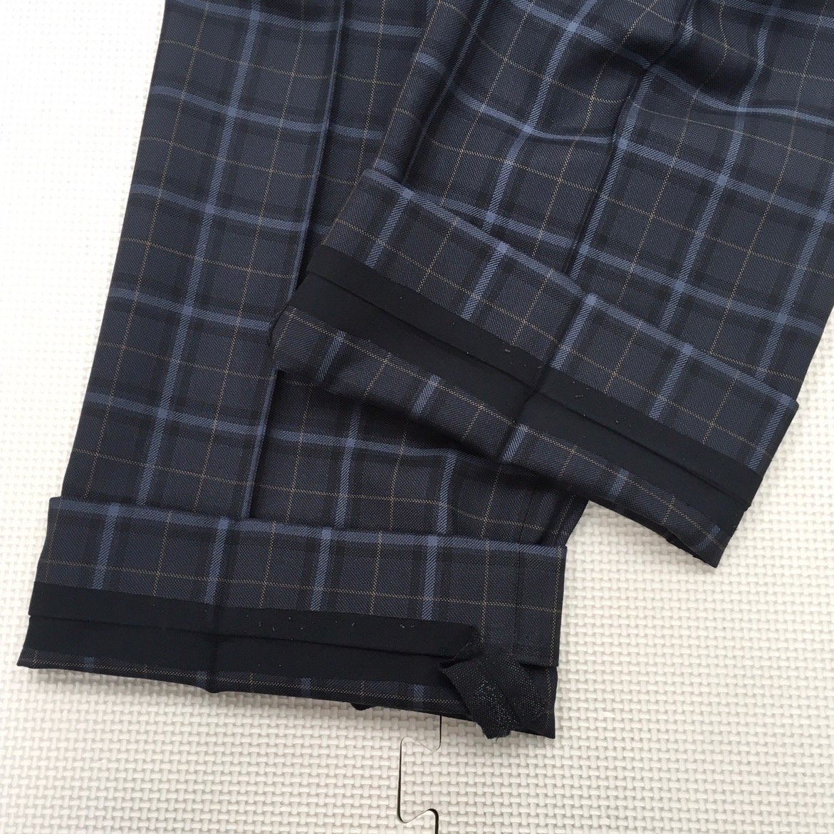 A398/T392( used ) Tochigi prefecture under . city . stone . junior high school man . uniform 1 point /W82/ total height 96/ length of the legs 71/ winter trousers / winter clothes / winter / check pattern / man . school uniform /. industry raw goods 