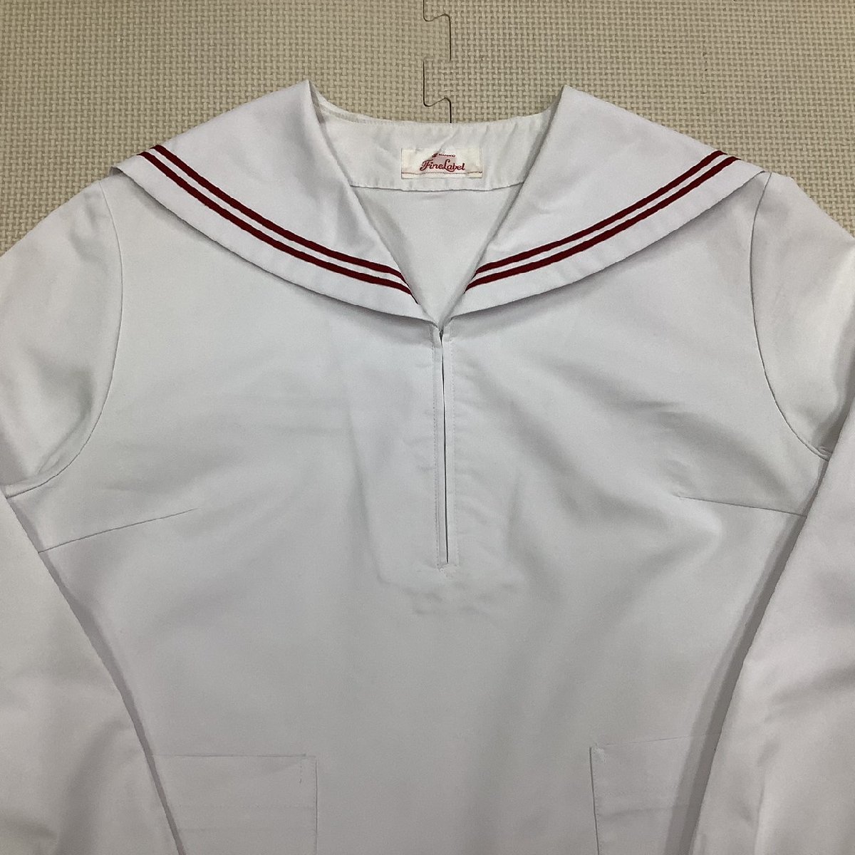 I289/Y(中古)山形県 蔵王第一中学校 女子制服3点 /170A/W72/丈60/セーラー/夏スカート/タイ/KANKO Fine Label/合服/夏服/赤2本/紺/学生服_画像5