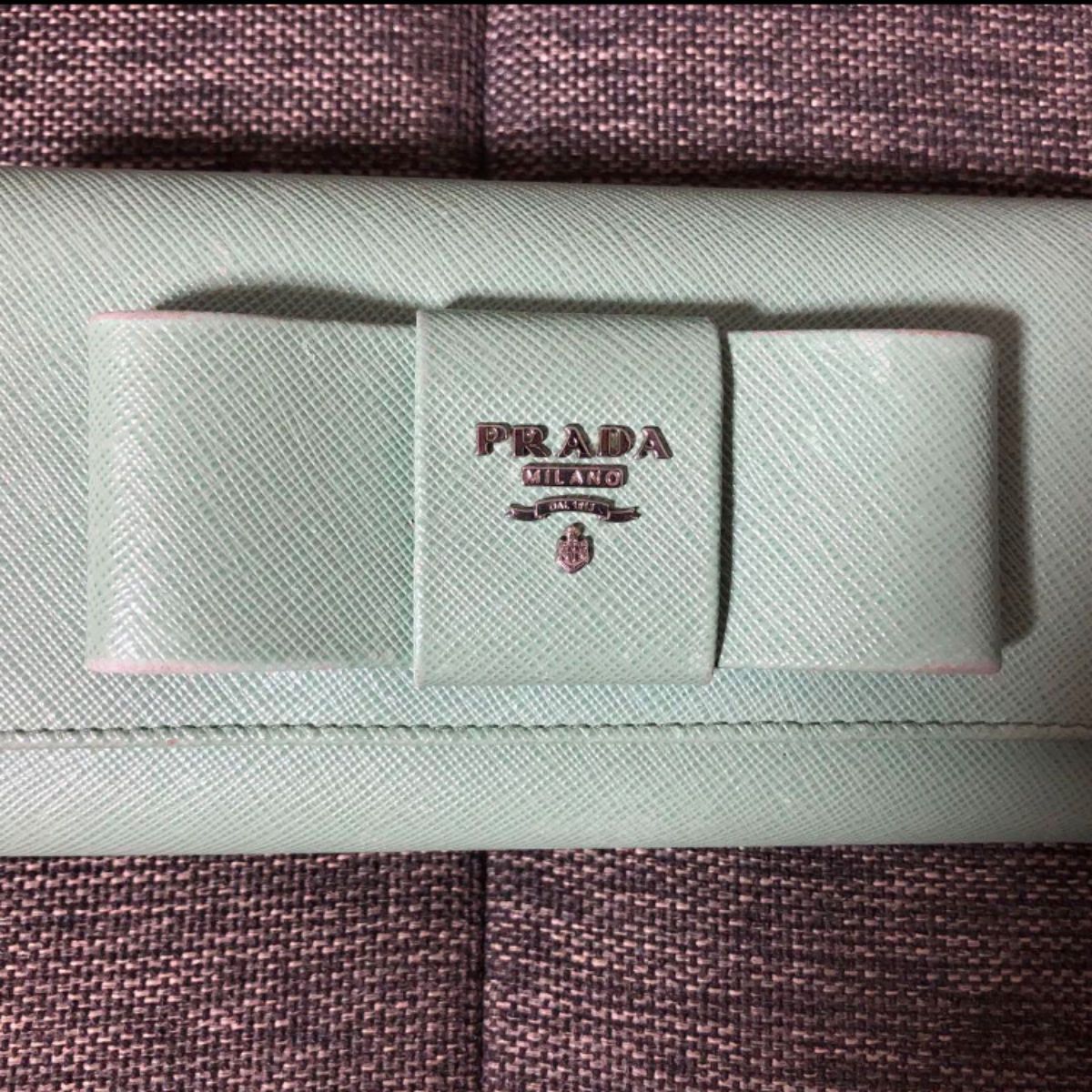 PRADA　プラダ　長財布　グリーン　リボン　ロゴ　サフィアーノ　ミントグリーン レザー