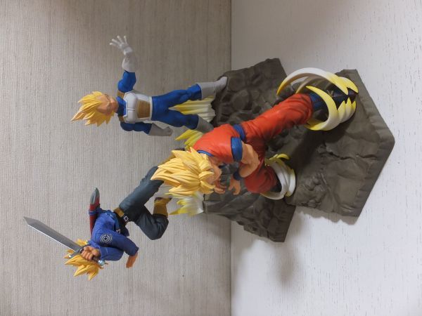 ドラゴンボール 孫悟空 ベジータ トランクス 超サイヤ人フィギュア DB DORAGONBALL　Absolute Perfection Figure_画像3