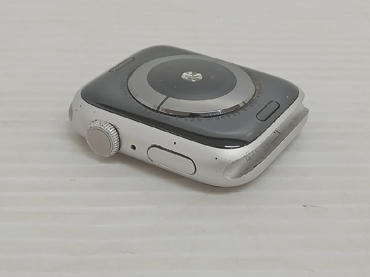 [8A-512-006-1] Apple アップル Apple Watch Series 5 44mm GPSモデル シルバー MWVD2J/A 欠品あり 初期化・動作確認済み 中古_画像4