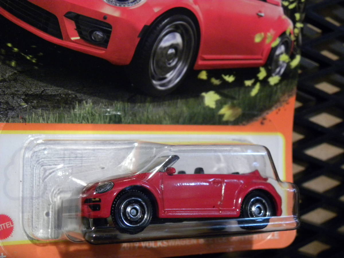 即決☆☆MB 2019 VOLKSWAGEN BEETLE CONVERTIBLE 赤 マッチボックス MATCHBOX　定形外発送可能_画像3