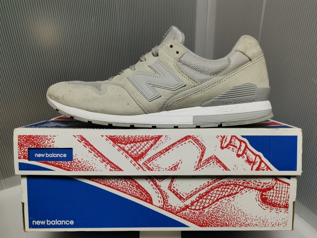 new balance MRL996LK　ニューバランス　996　ライトグレー　30.0cm　希少サイズ　定番人気　　軽量　レトロランニング　_画像1