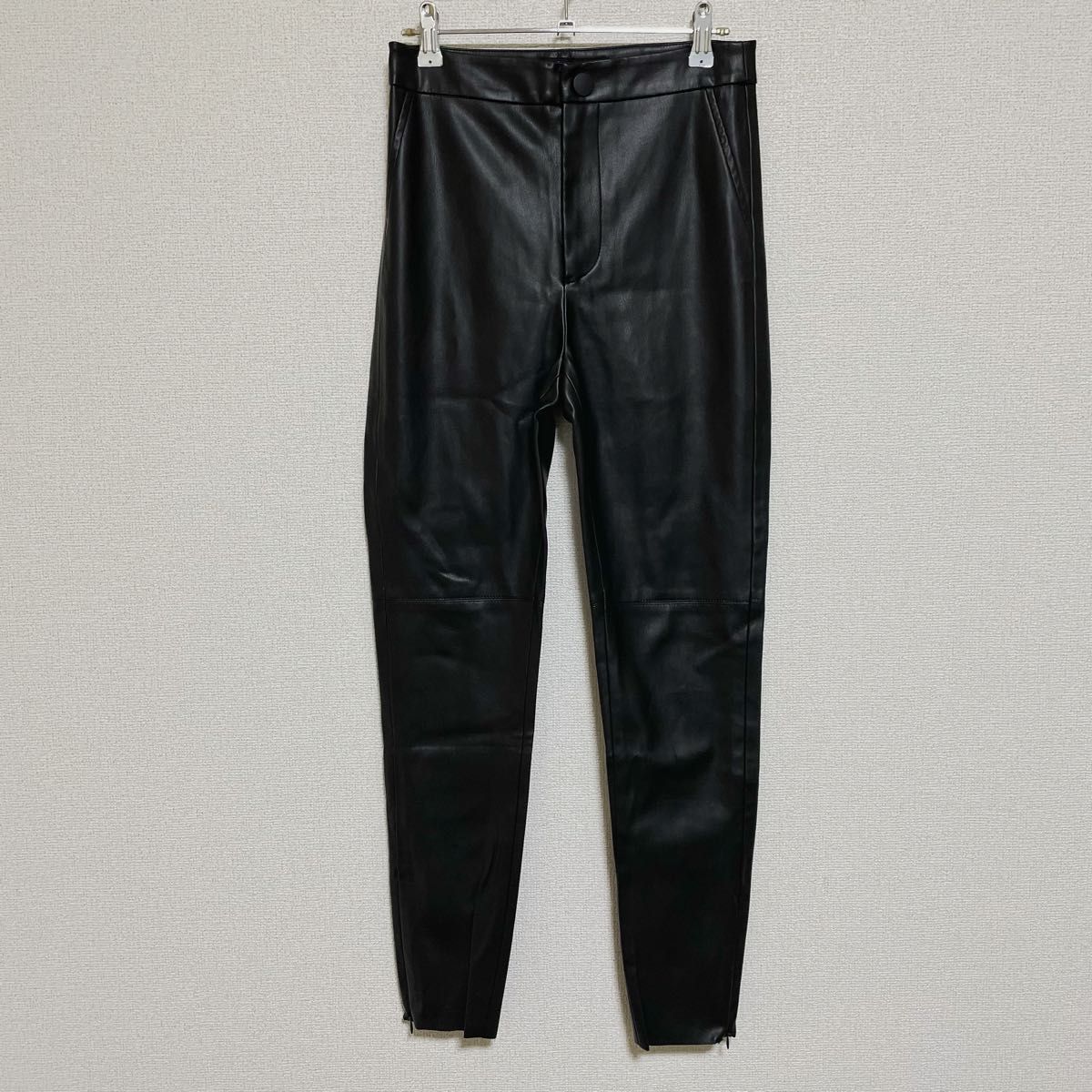ZARA ザラ レザーパンツ スキニーパンツ 黒 ブラック レギンス S ZARA ザラ レザーパンツ スキニーパンツ 黒 ブラック レギンス S