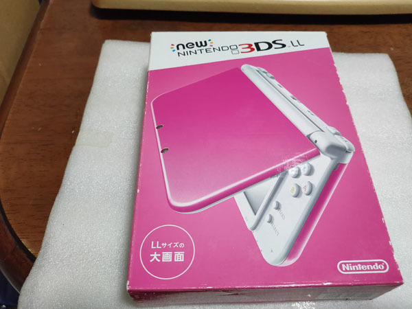 ●NEW ニンテンドー 3DS LL ピンク×ホワイト 本体 NINTENDO ピンク × ホワイト NEWニンテンドー3DS●_画像8