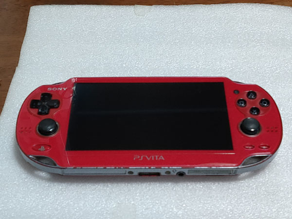 ●PS Vita PSVita Wi-Fiモデル PCH-1000ZA03 コズミック・レッド 本体のみ コズミック レッド●