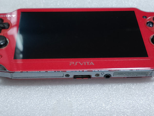 ●PS Vita PSVita Wi-Fiモデル PCH-1000ZA03 コズミック・レッド 本体のみ コズミック レッド●_画像5