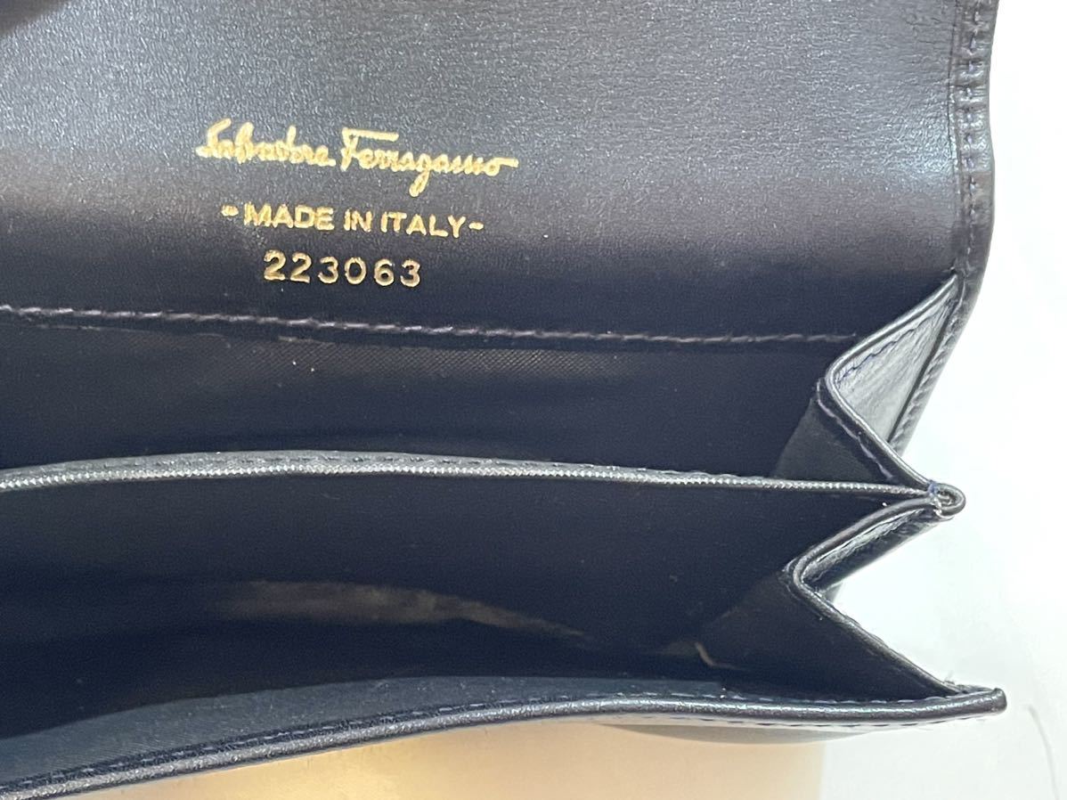 rrkk2313 Salvatore Ferragamo（サルヴァトーレフェラガモ） ブラックレザー カードケース 223063コインケース BLACK×GOLD_画像5