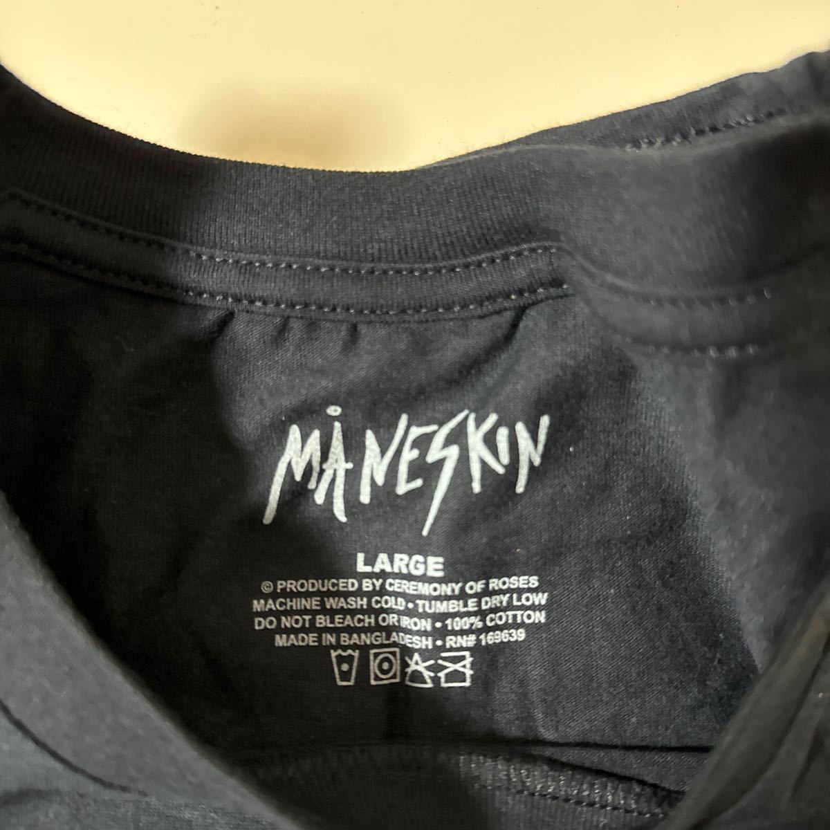 マネスキン　Tシャツ　Ｌ　サイズ　ブラック　MANESKIN 2023 ツアーグッズ 日本限定　魔音棲琴　オフィシャル_画像2