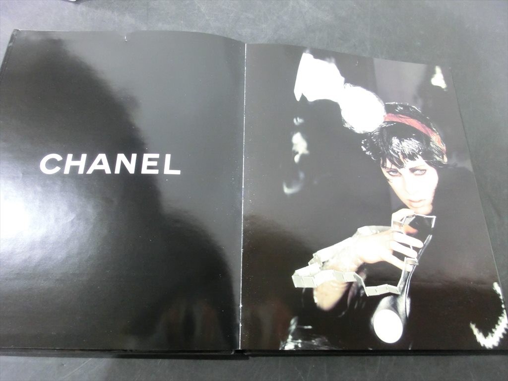 T【T2-89】【60サイズ】▲CHANEL シャネル：AUTOMNE/HIVER 1998-1999/ブックレット/冊子/※傷有り_画像3