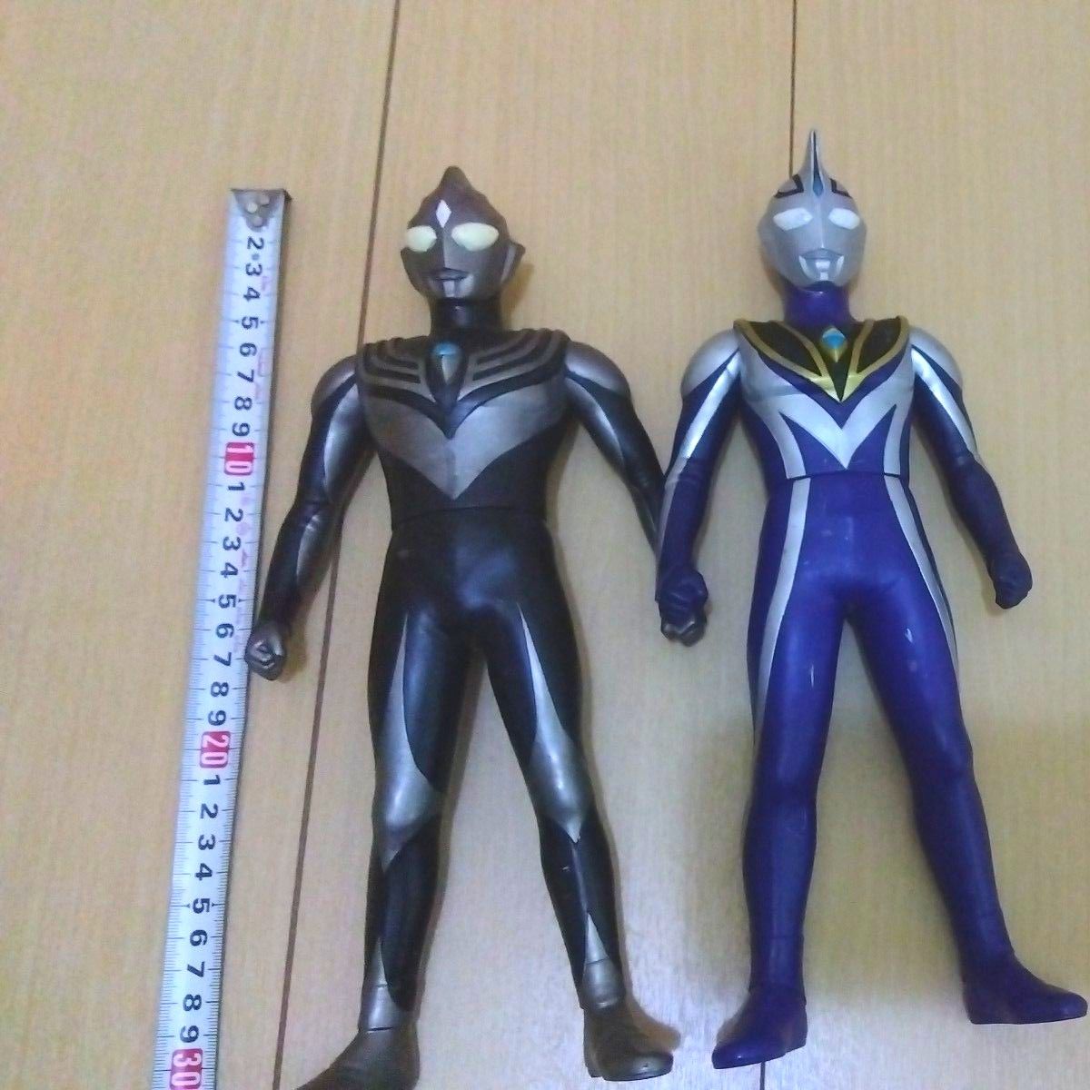 ソフビ ウルトラマンアグルv2 ティガダーク ２体セット売り