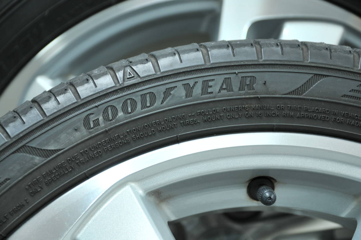 タイヤホイール4本【ダイハツ純正】グッドイヤー EfficientGrip ECO EG02 165/50R16 2020年製造 16×4.5J ＋45 コペン（LA400K）／中古_画像3