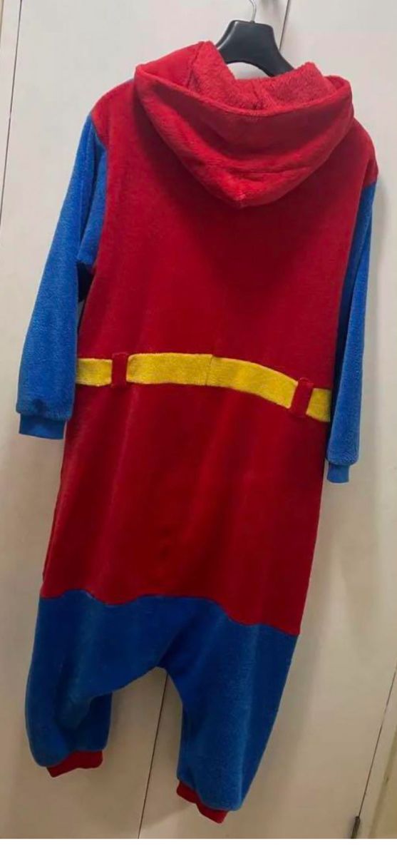 もこもこ着るぐるみ　スーパーマン　パジャマ　部屋着　150cm   長袖 ロンパース 部屋着 パジャマ