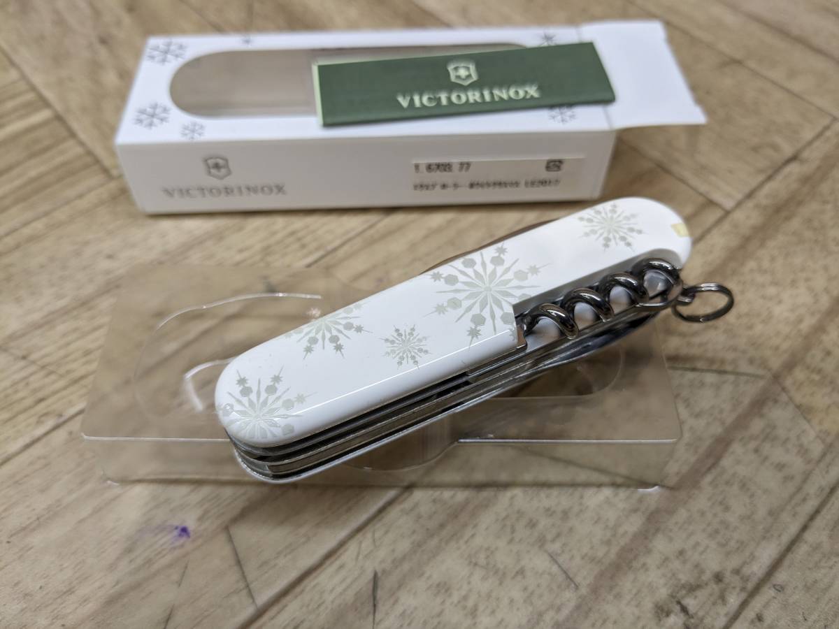 超美品 VICTORINOX ビクトリノックス エクスプローラー ホワイトクリスマス 2017 マルチツール _画像7