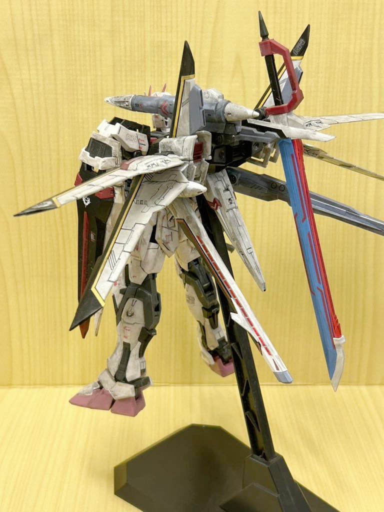 プラモデル　ガンプラ　ガンダムSEED MG 1/100 ストライク ルージュ Ver.RM オオトリ装備　ウェザリング塗装完成品_画像7