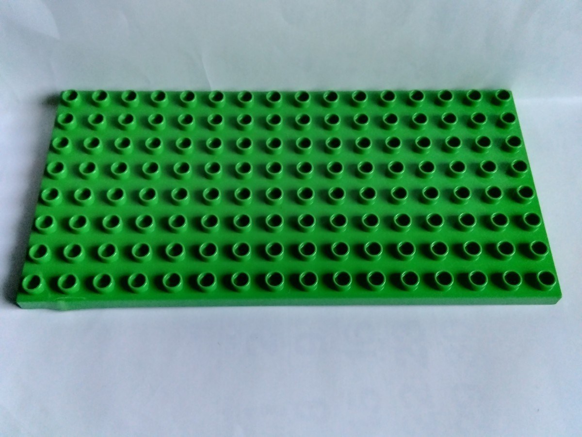 レゴデュプロ LEGO　duplo　8×16　プレート　基礎板　基盤　薄緑　パーツ_画像1