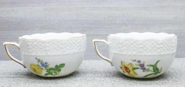 美品(未使用) マイセン ベーシックフラワー カップ＆ソーサー 2客セット 金彩 イエロー MEISSEN_画像3