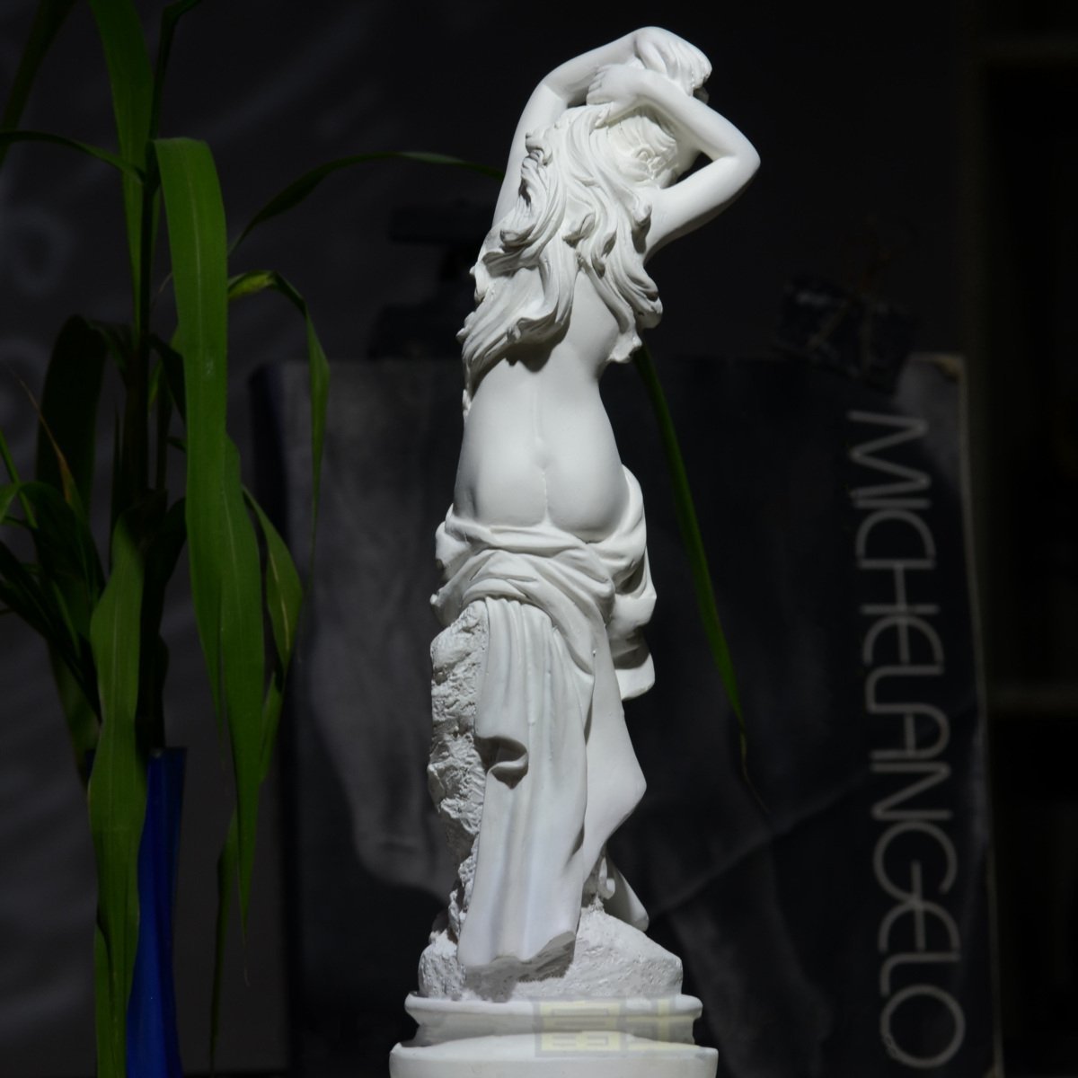 愛と美と性を司るギリシア神話の女神 アフロディーテ 彫刻 彫像 西洋雑貨 オブジェ 置物 フィギュリン インテリア 樹脂 ハンドメイド_画像2