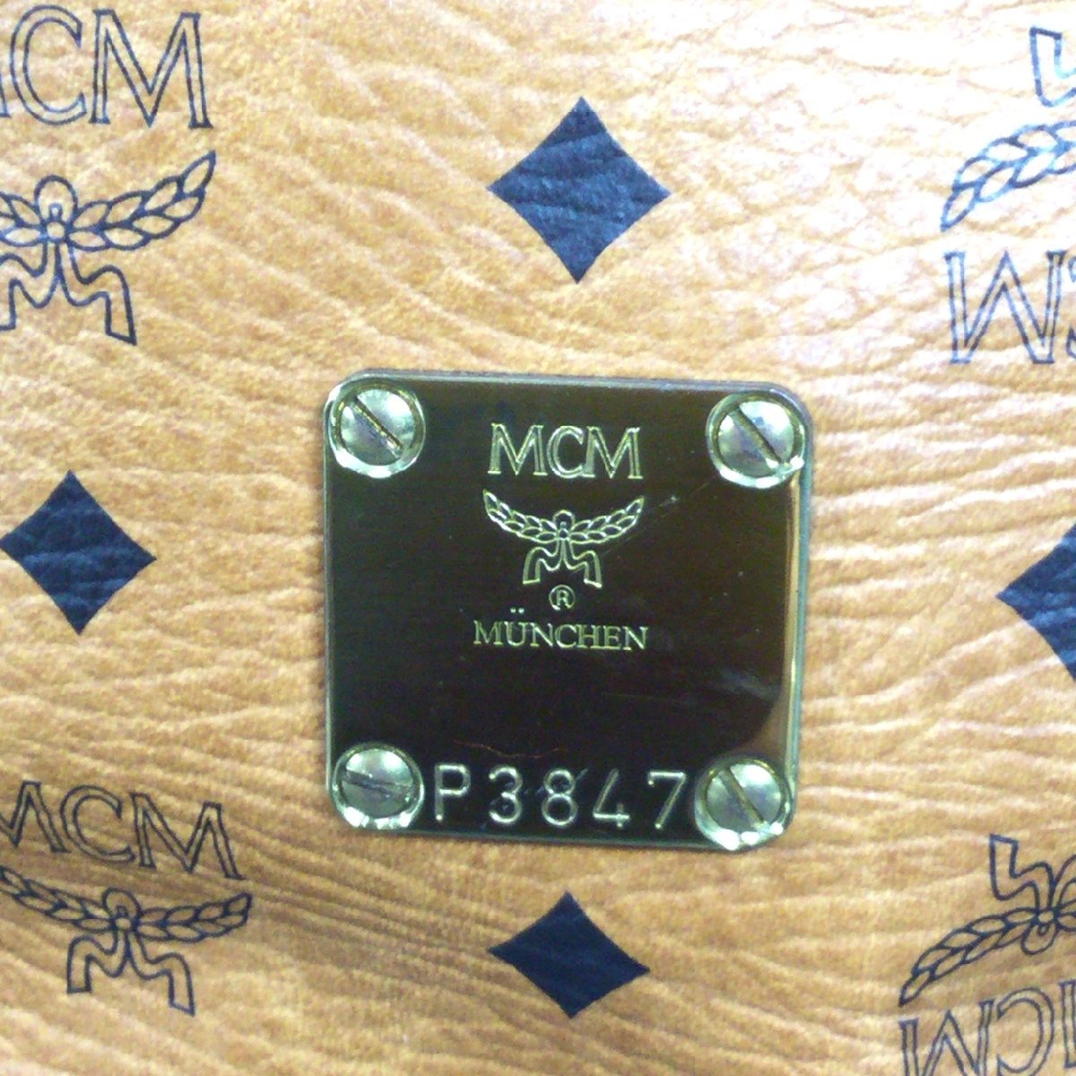 【中古/ひも欠品/インボイス登録店/TO】MCM エムシーエム カーフレザー 本革 巾着 ショルダーバッグ 　IM1229/0000_画像2