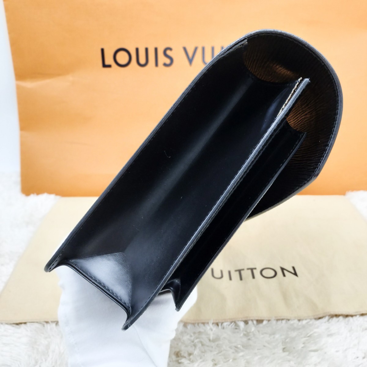 正規品 美品 LOUISVUITTON Louis Vuitton ルイヴィトン ヴィトン モンソー ハンドバッグ ショルダーバッグ エピ ライン ブラック 黒 M52122_画像4