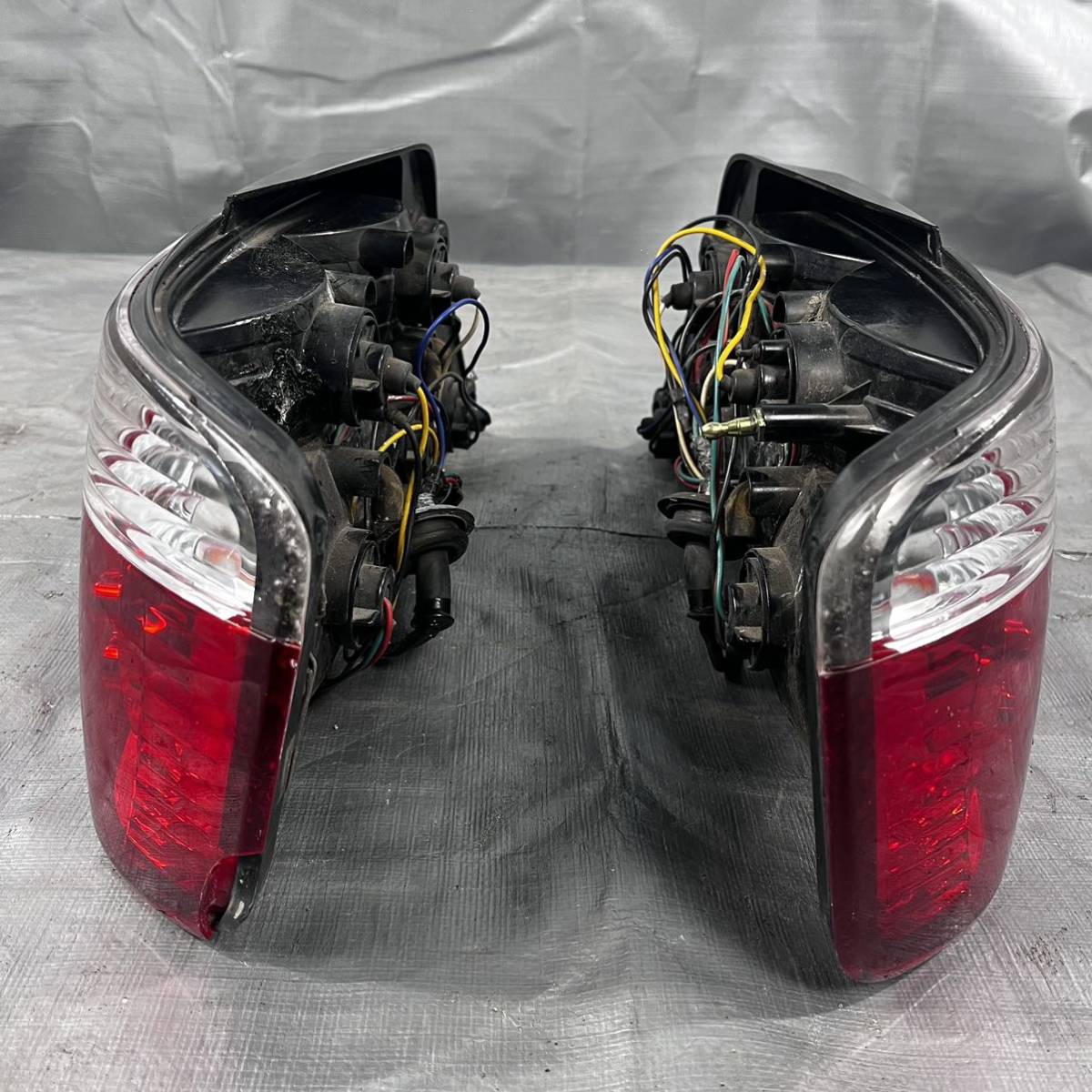 F4 美品★JZX100 チェイサー LEDテールランプ 左右セット SK1610-TCHR96 SK1611-TCHR96 テールレンズ テールライト ツアラー ドリ車_画像8