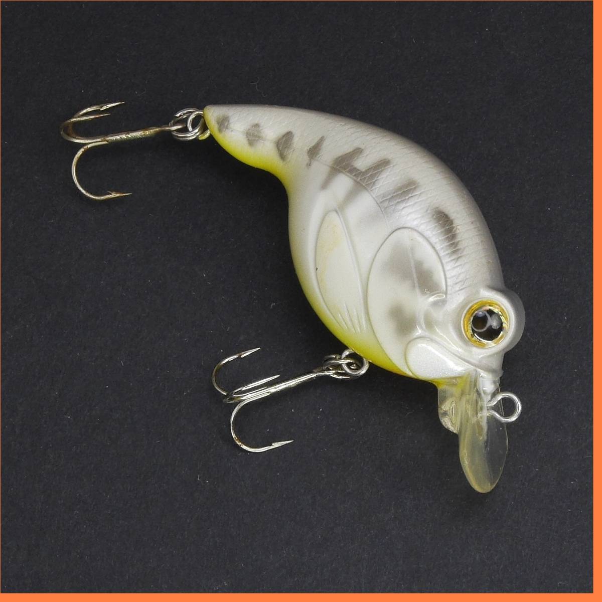 bダイワ バスハンター R50 SR ホワイトバス BASS HUNTER CRANKBAIT Daiwa_画像1