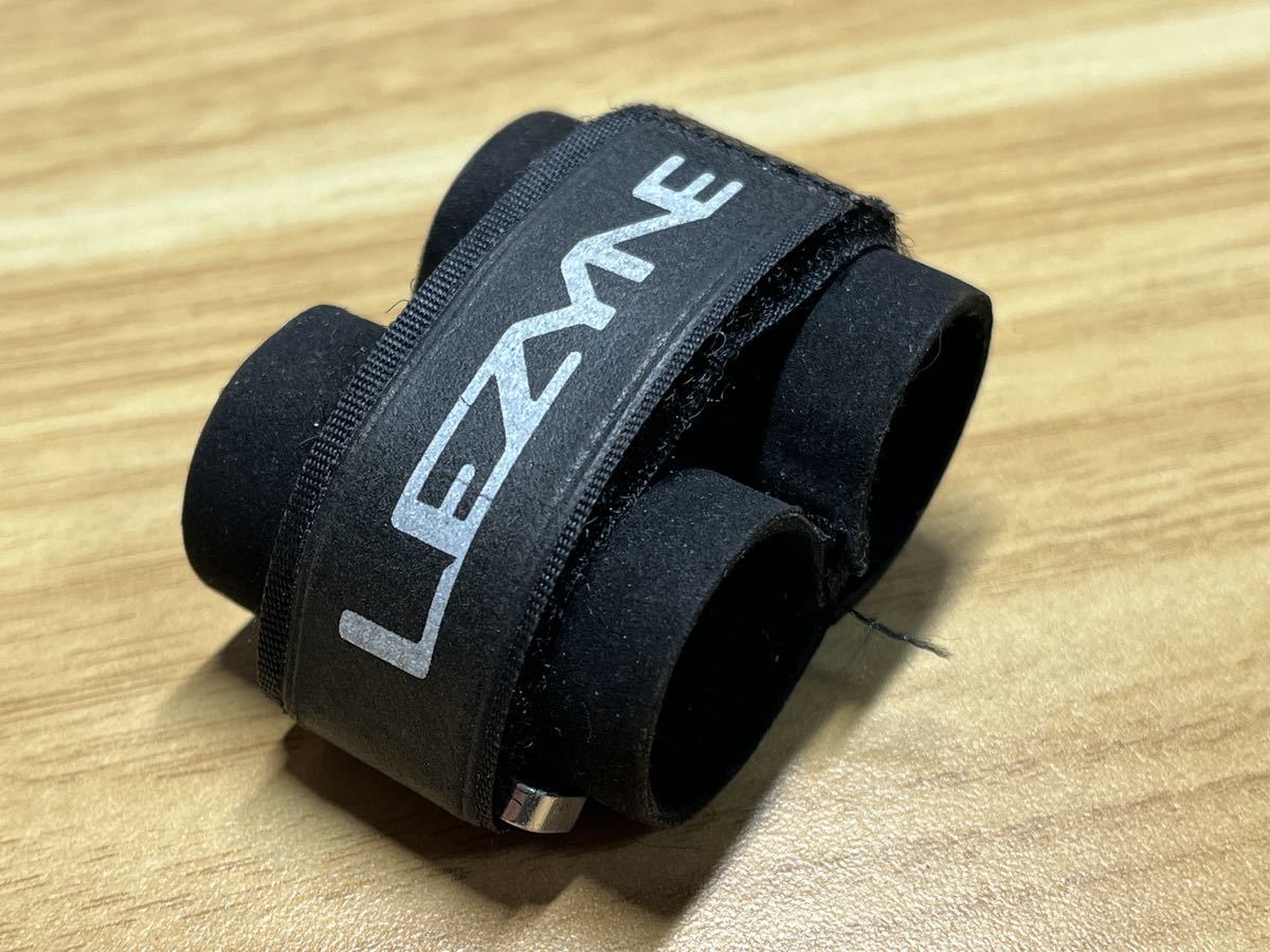 【中古】LEZYNE CO2カートリッジ 16g 2本 ホース付き_画像8