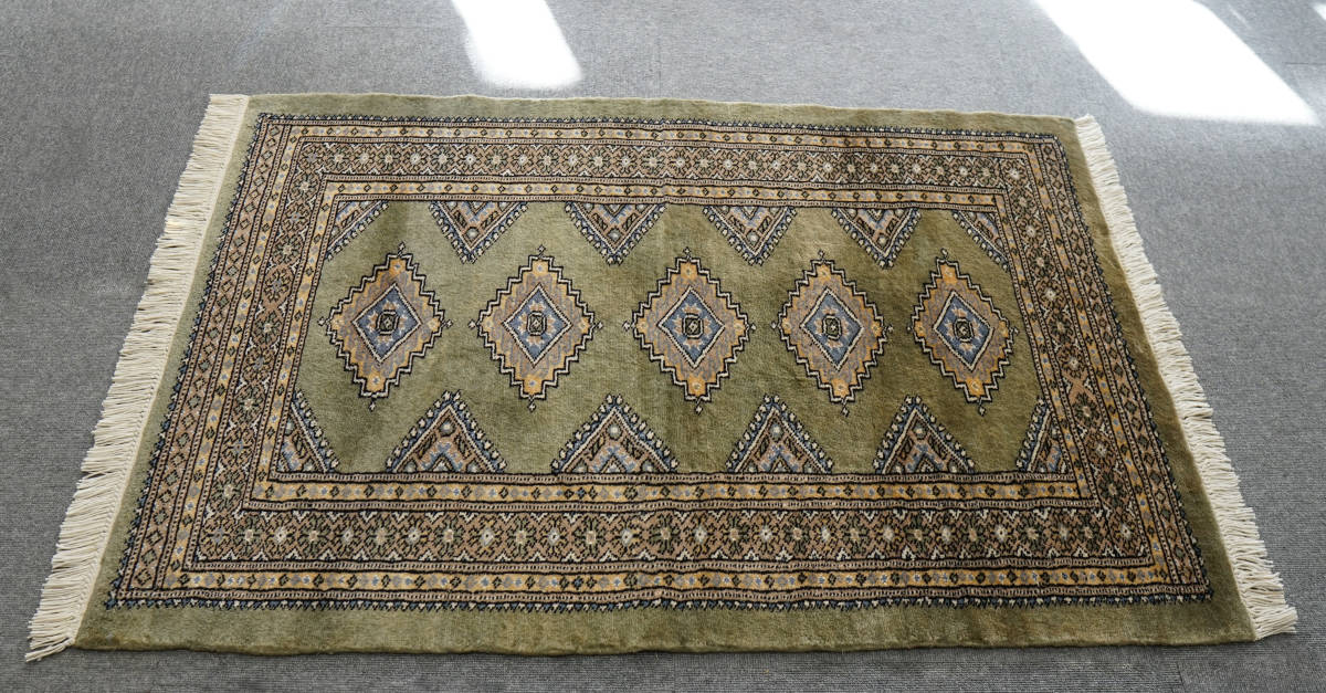 119×80cm【パキスタン手織り絨毯】ペルシャ絨毯 トライバルラグ ラグ 119×80cm【パキスタン手織り絨毯】ペルシャ絨毯 トライバルラグ ラグ