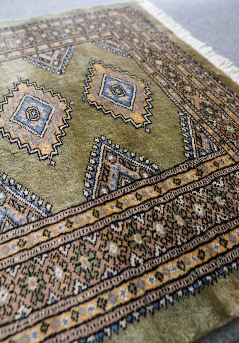 119×80cm【パキスタン手織り絨毯】ペルシャ絨毯 トライバルラグ ラグ 119×80cm【パキスタン手織り絨毯】ペルシャ絨毯 トライバルラグ ラグ