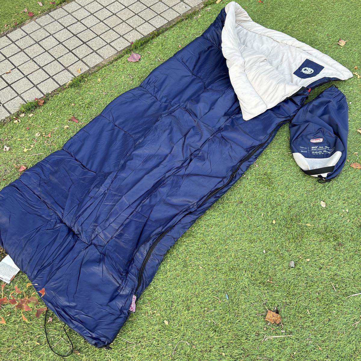 【送料込み】寝袋 コールマン Coleman cold whether sleeping bag