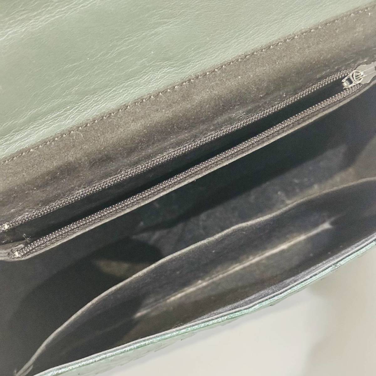 甲HD045　クリーニング済　高級素材　オーストリッチ　ダチョウ　駝鳥　グリーン系　緑色　ATOLL　ハンドバッグ　フォーマルバッグ　鞄_画像9