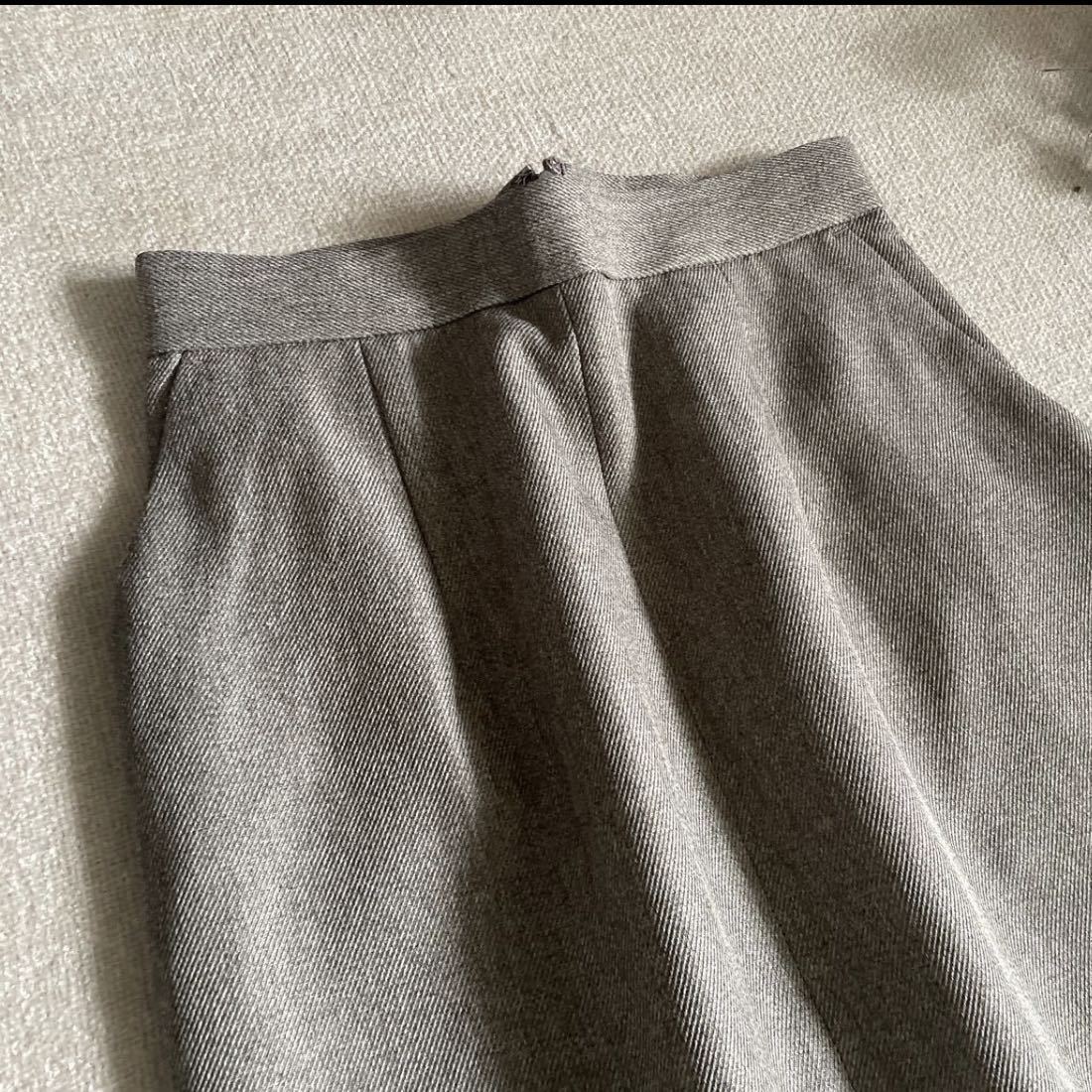 MOUSSY スカート　ロングタイトスカート　ボトムス　スカート　未使用　レディースサイズ1 グレー　ツイード　大人可愛い　美品　マウジー_画像4